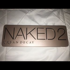 Urban Decay Naked 2 eyeshadow palette